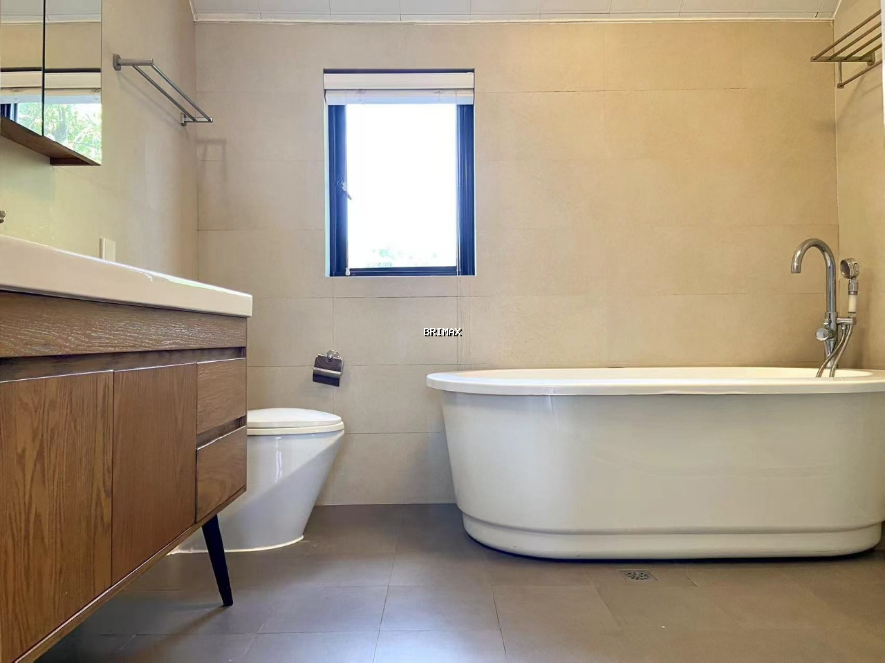 China Garden - Image 3