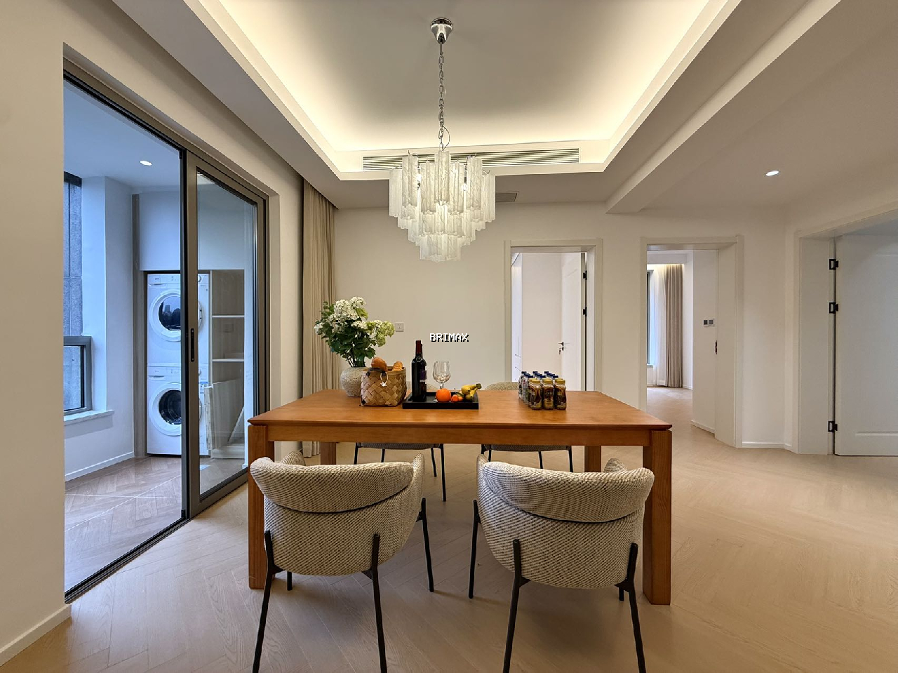 Royal Garden - Image 3